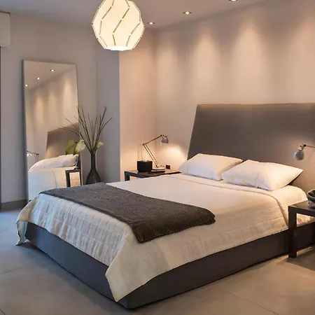 Soligia Blue Pefkali